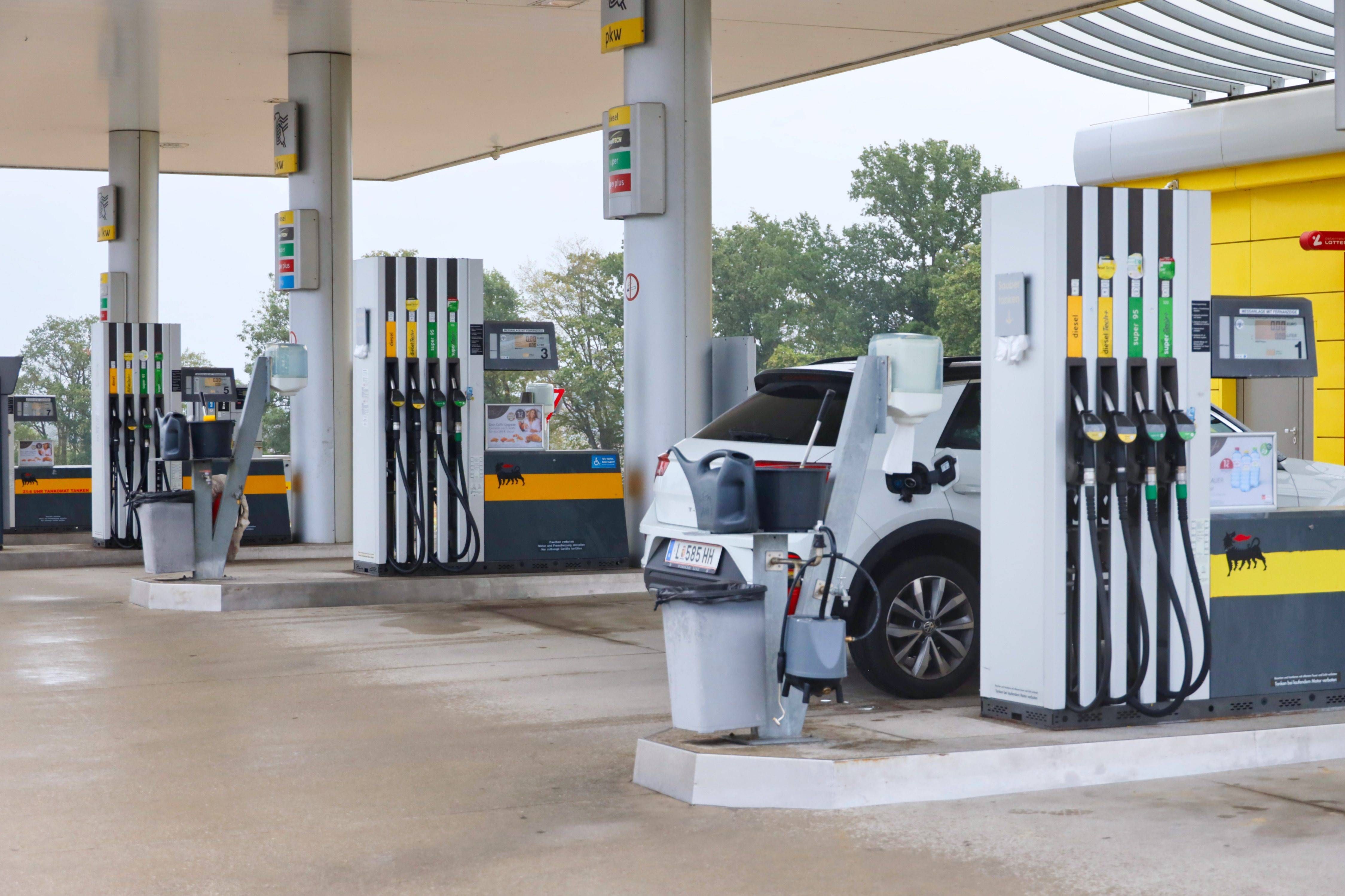 Voiture: Le tourisme à la pompe séduit de plus en plus de Suisses