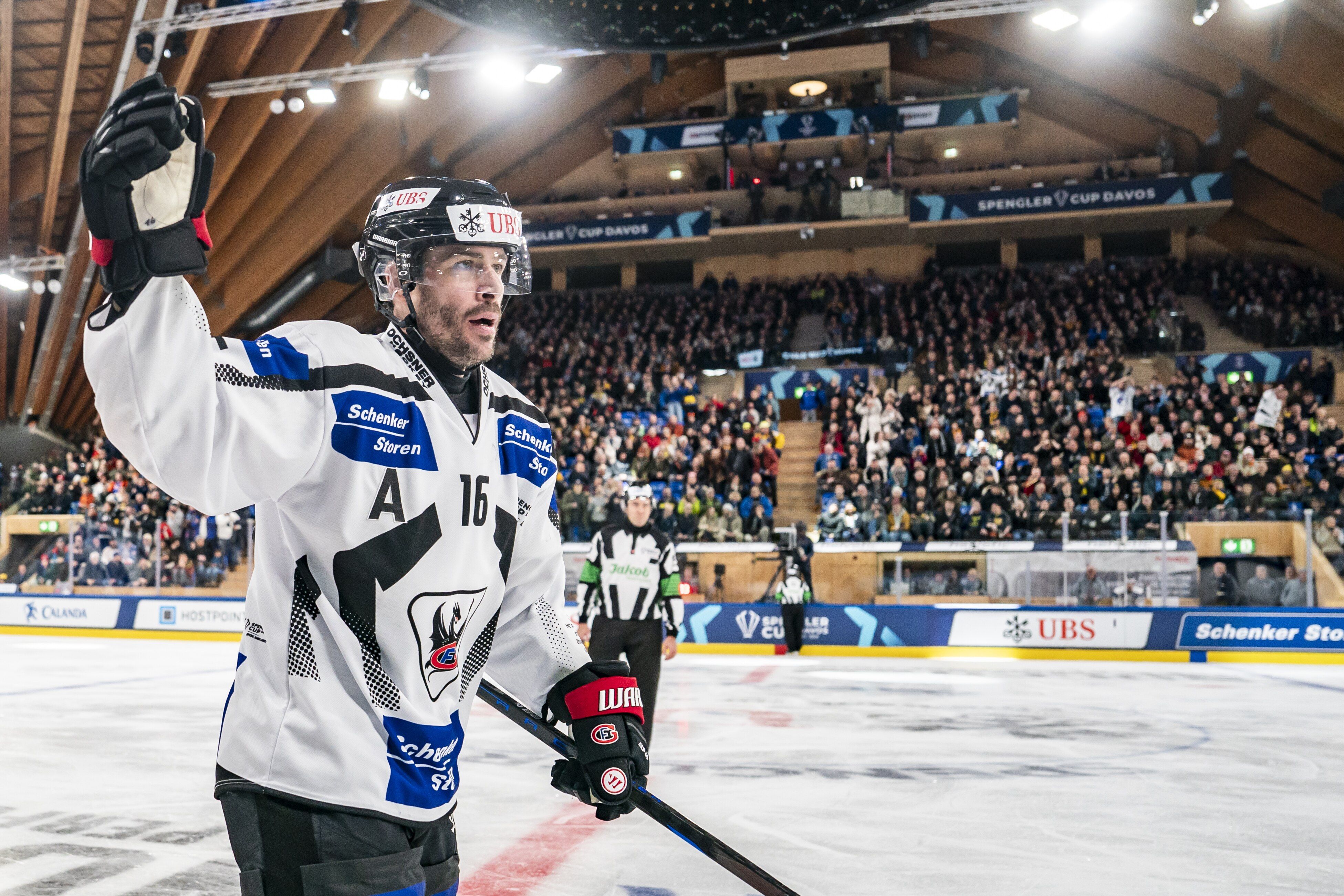 Ex-Nati-Captain Raphael Diaz: Zwischen Spengler Cup und Vereinssuche