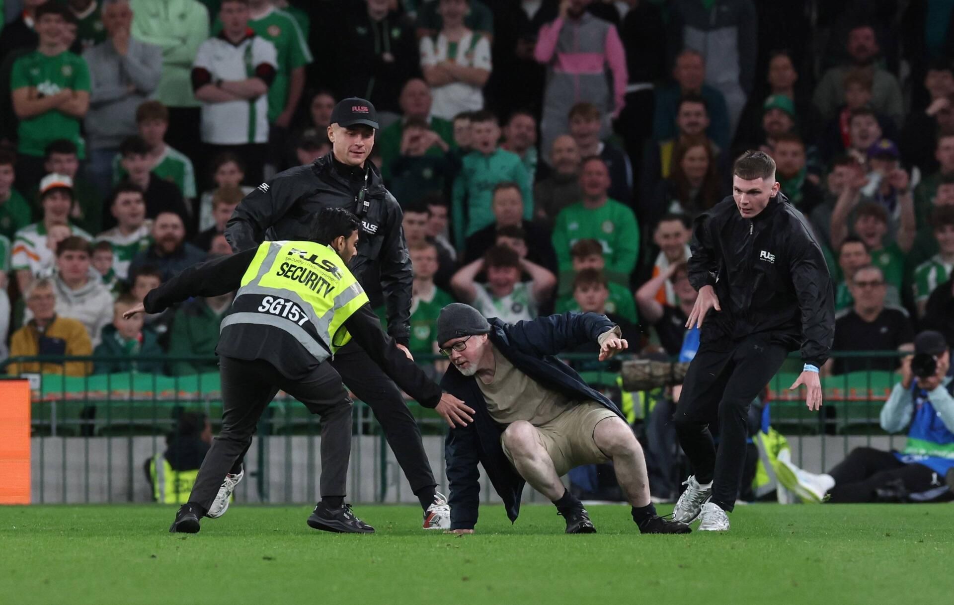 Irland-Fans sorgen mit Protest für Unterbruch gegen Österreich
