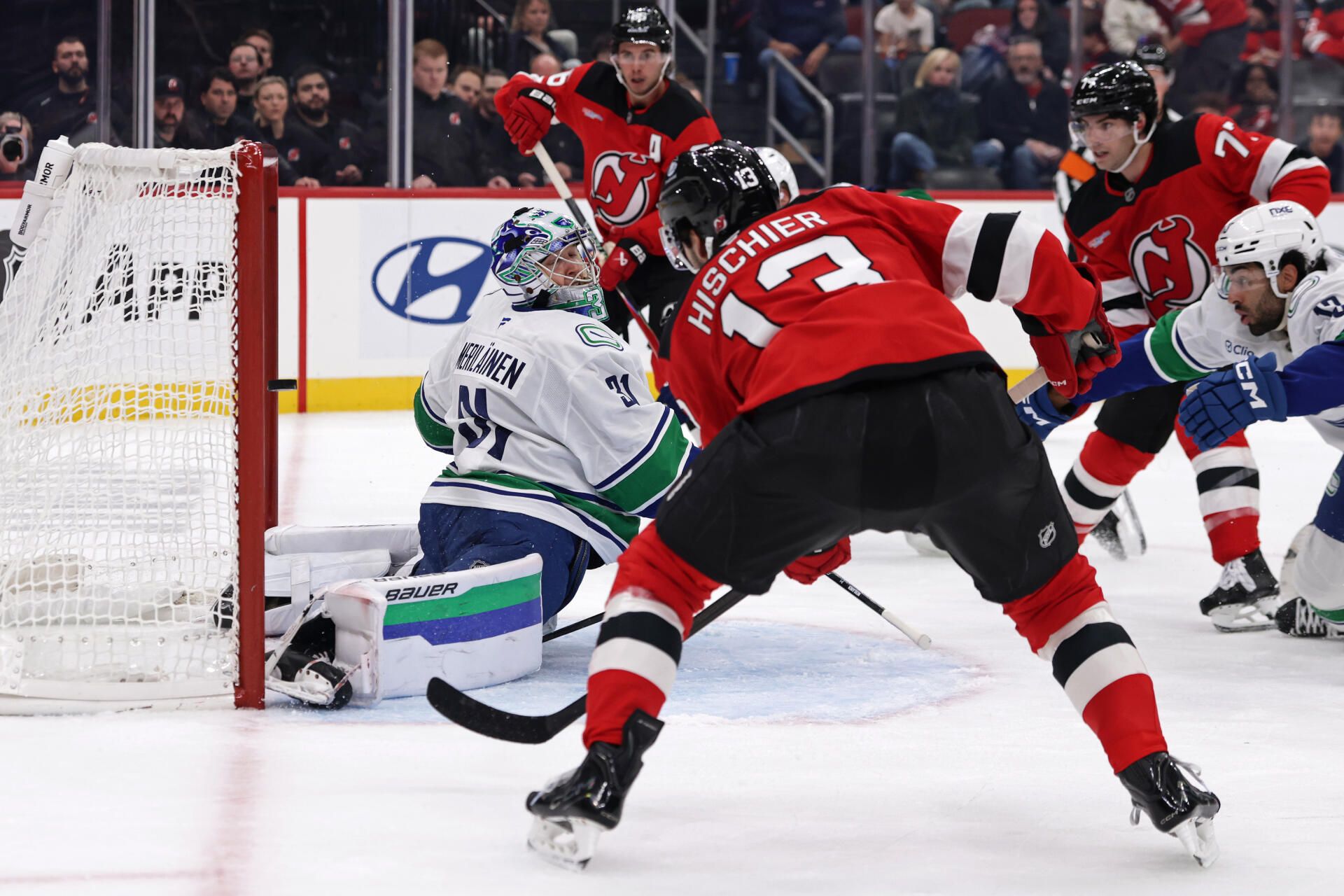 NHL: Une soirée à trois points pour Nico Hischier