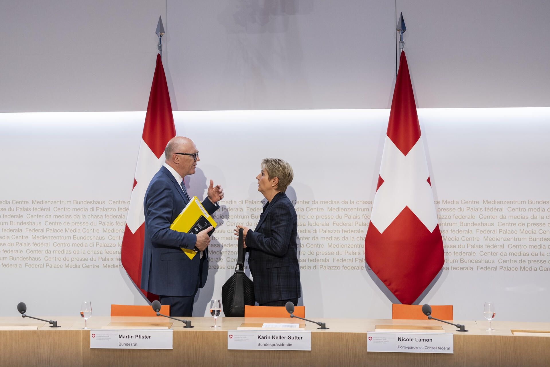 ABSTIMMUNGSSONNTAG, EIDGENOESSISCHE ABSTIMMUNG 30. NOVEMBER 2025, ZUKUNFTSINITITIVE, VOLKSINITIATIVE FUER EINE SOZIALE