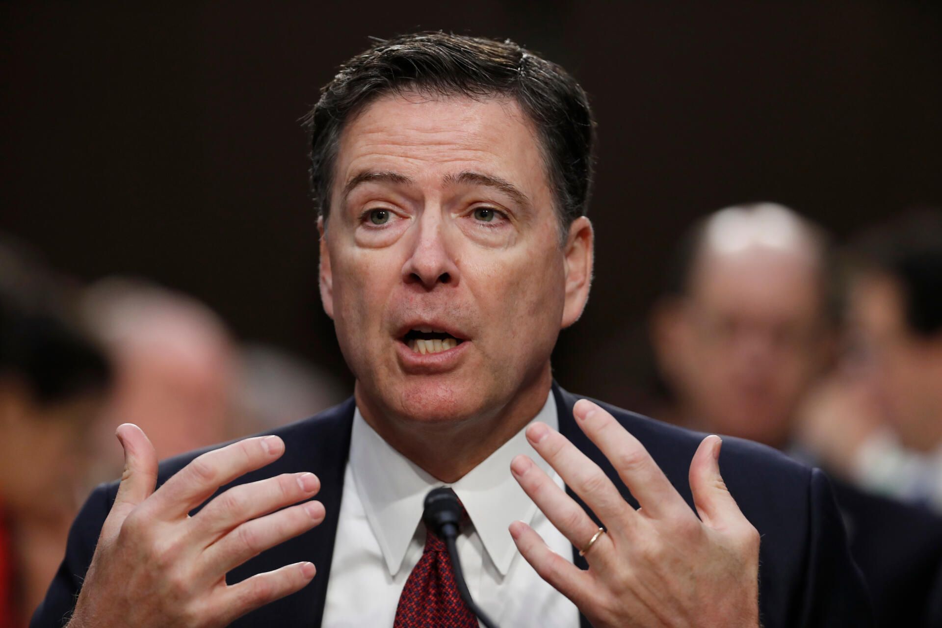 Trump: inculpé, l'ex-directeur du FBI dénonce un abus de pouvoir