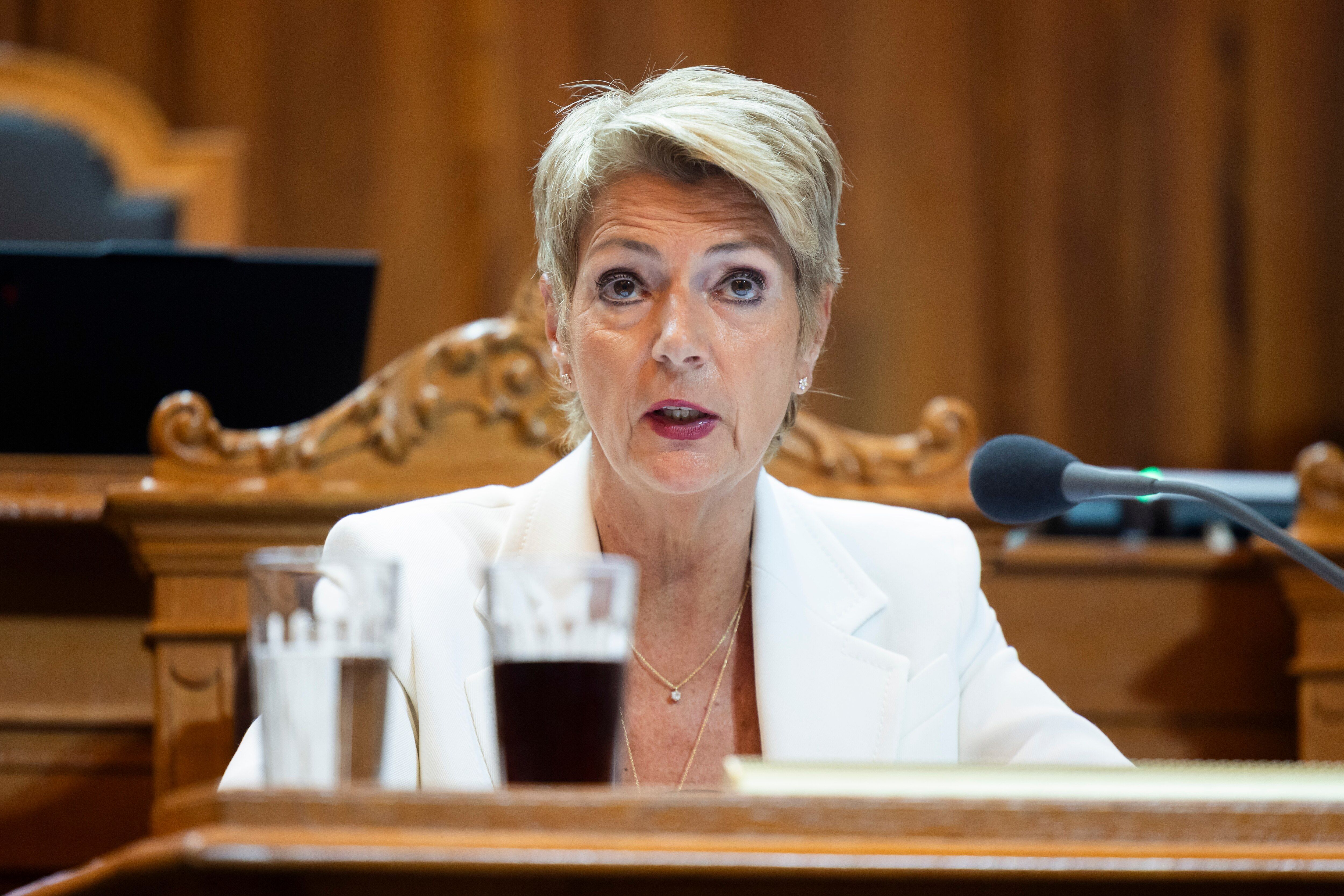 Keller-Sutter ruft zu Frieden auf