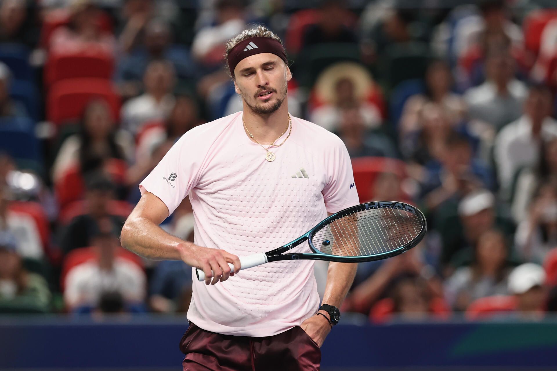 Tennis: Davidovich prive Zverev de finale à Shanghai